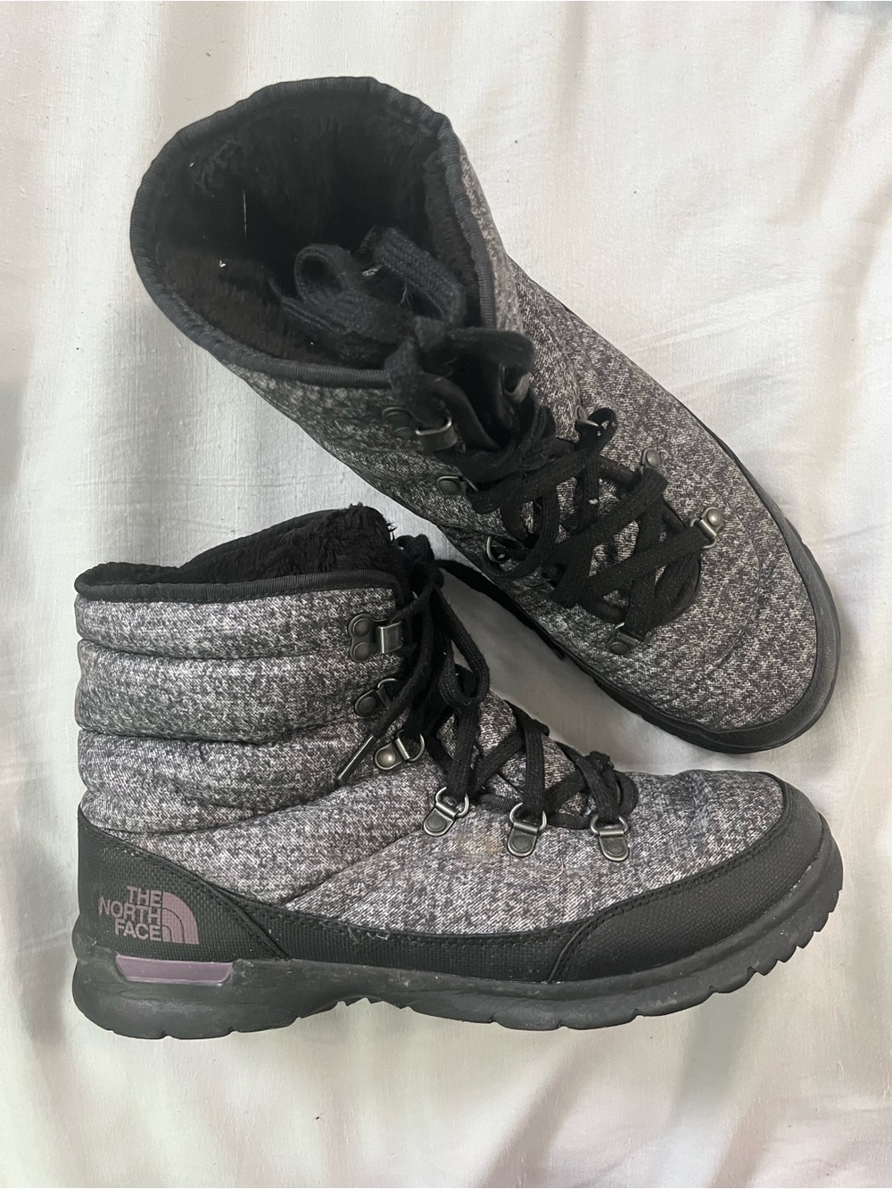The North Face Women's Heather Gray Quilted Lace-Up Winter Boots